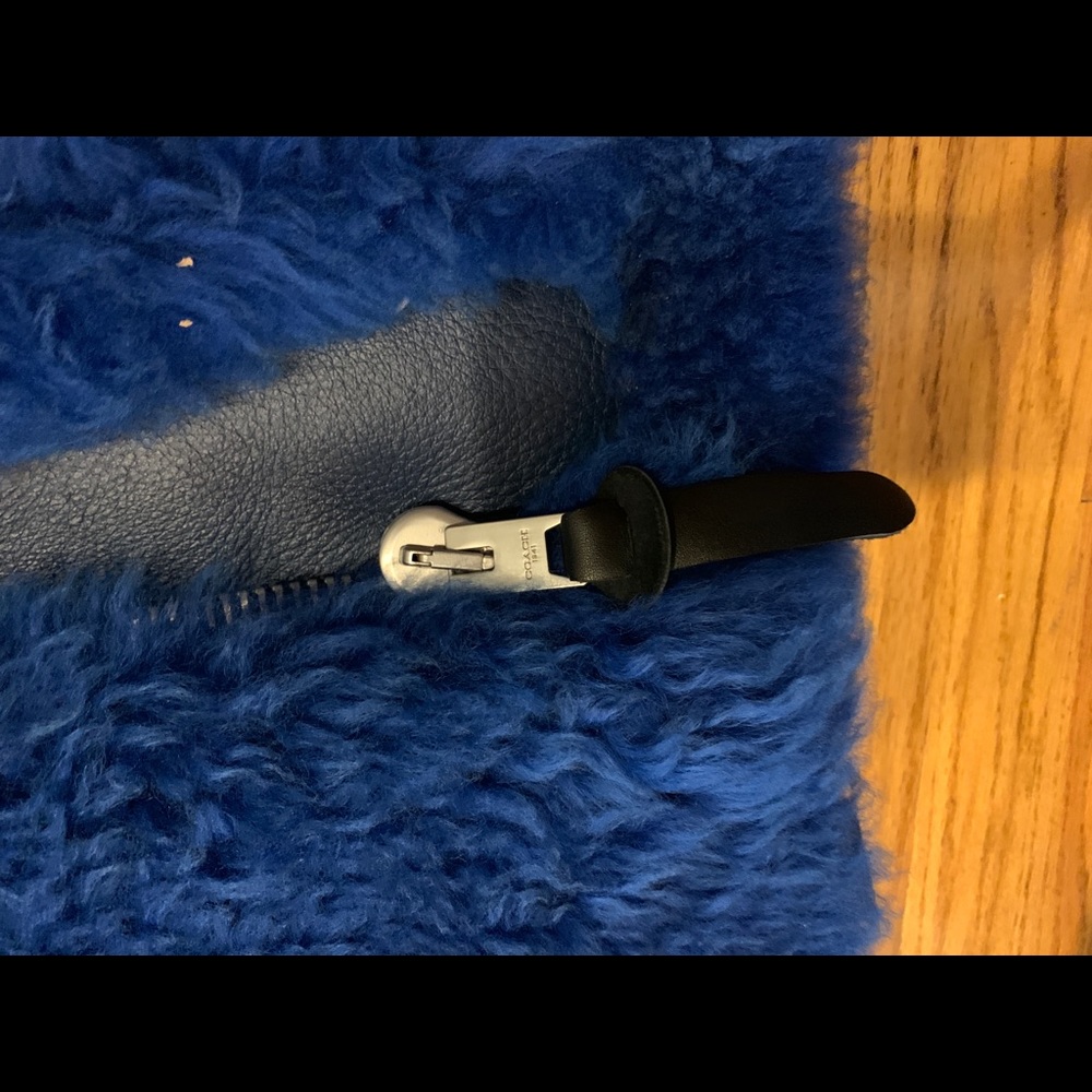 Blue shearling coach vest - Picture 3 of 5